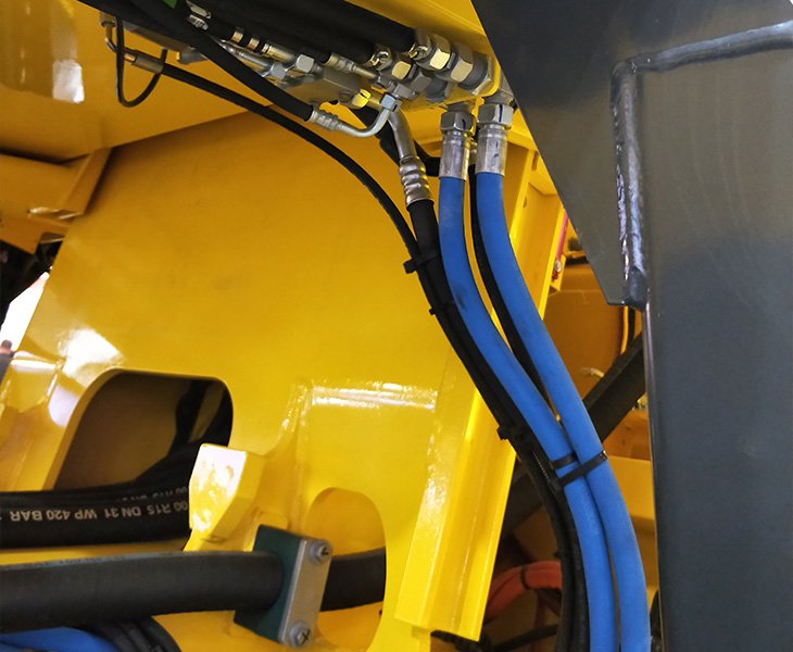 Custom Spiral Hydraulic Hose Detail